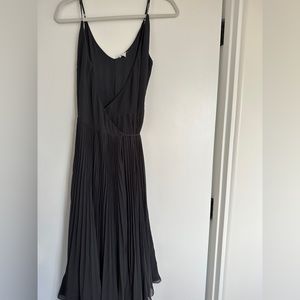 Aritzia Wilfred Beaune pleated, wrap midi dress